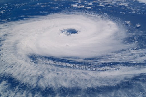 Buscando a Dios en tres huracanes
